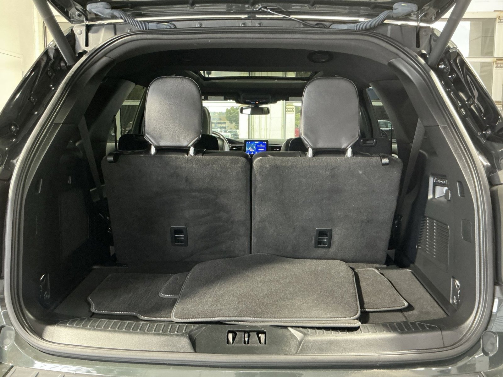 Used 2023 Ford Explorer ST w/ Equipment Group 401A AWD/4WD image 5