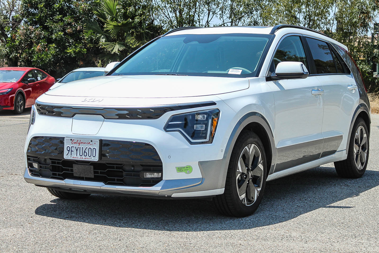 Used 2023 Kia Niro Wave FWD image 3