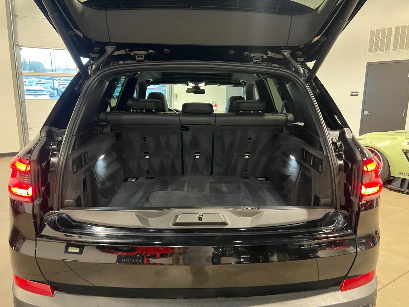 Used 2019 BMW X5 xDrive40i w/ Premium Package 2 AWD/4WD image 34