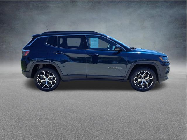 Used 2024 Jeep Compass Limited AWD/4WD image 10