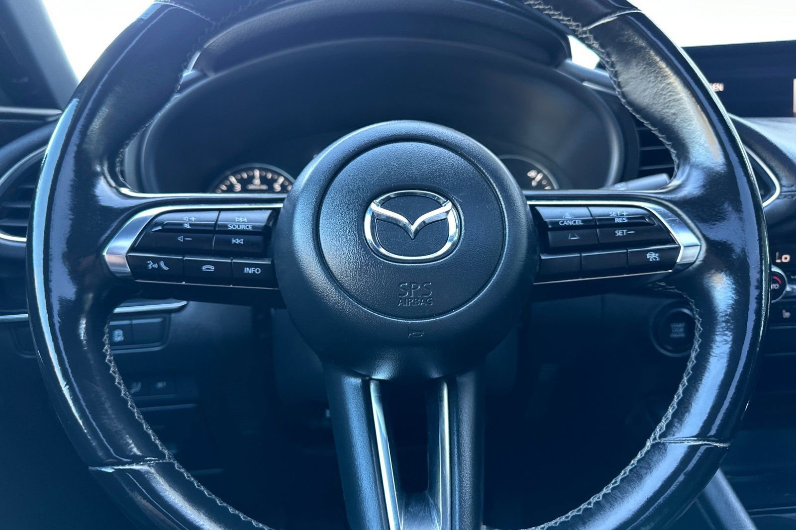 Used 2025 MAZDA MAZDA3 2.5 S Hatchback w/ Premium Pkg image 36