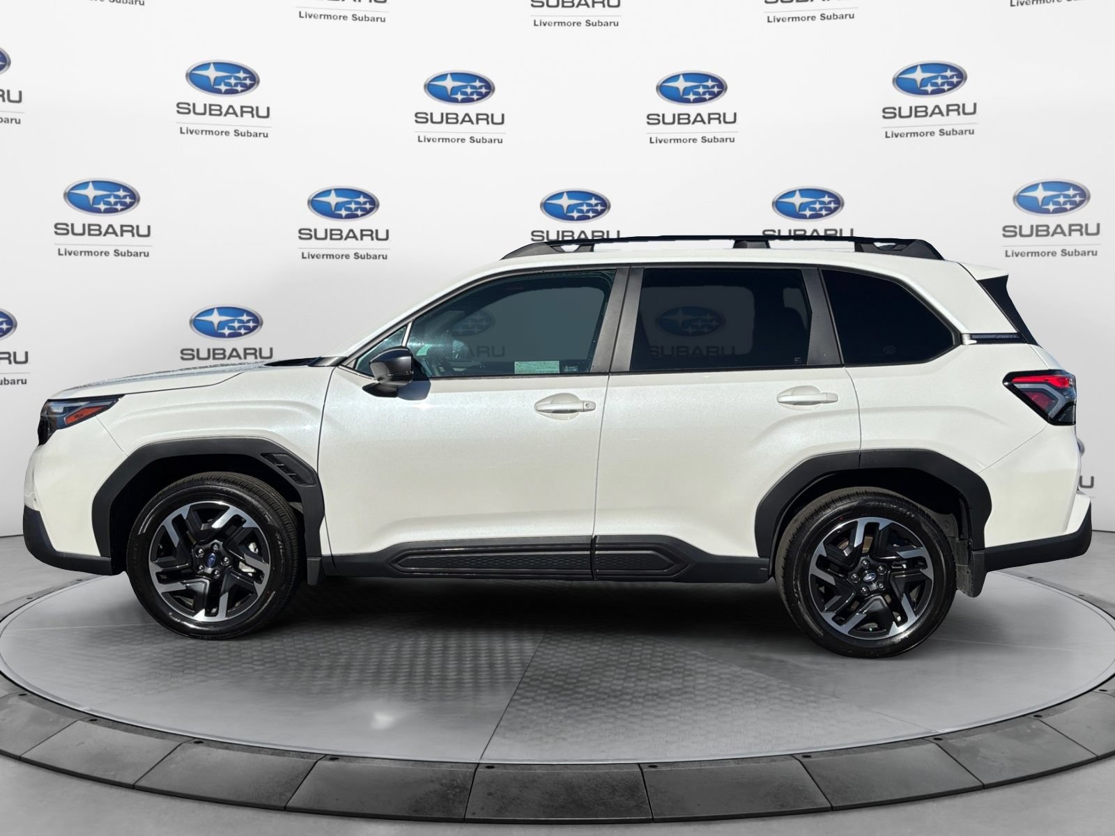 Used 2026 Subaru Forester Limited w/ Limited Package AWD/4WD image 3