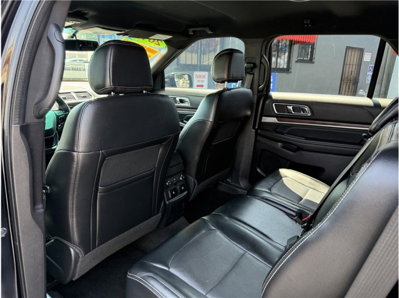 Used 2016 Ford Explorer Limited image 21