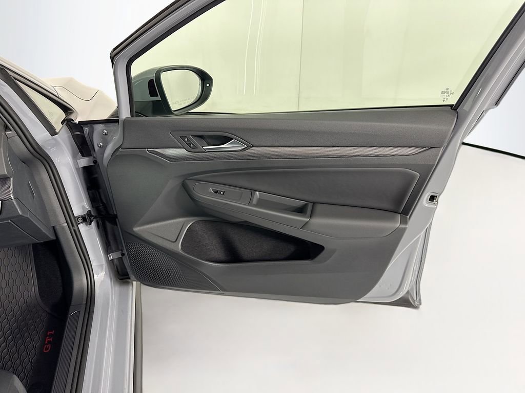 Used 2025 Volkswagen GTI Autobahn image 26