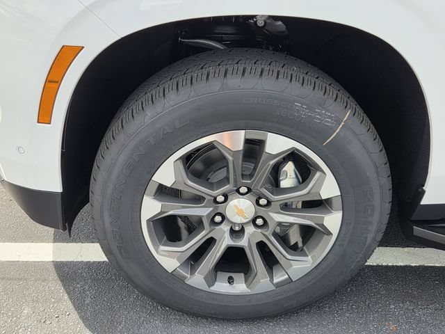 New 2026 Chevrolet Suburban LS w/ LPO, Dark Essentials Package RWD image 5