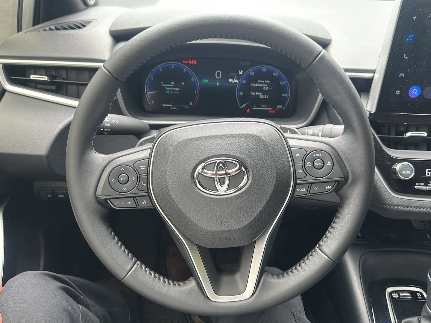Used 2026 Toyota Corolla XSE FWD image 11