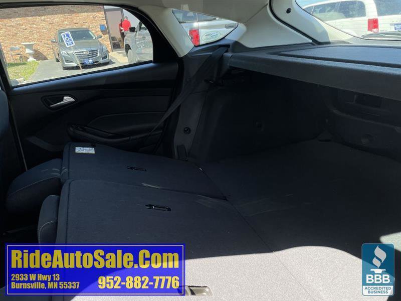Used 2014 Ford Focus SE w/ SE Winter Package FWD image 28