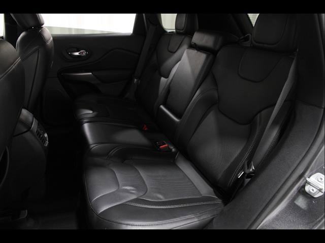 Used 2020 Jeep Cherokee Limited AWD/4WD image 19