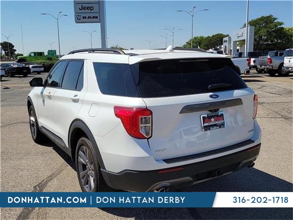 Used 2023 Ford Explorer XLT w/ Equipment Group 202A image 3