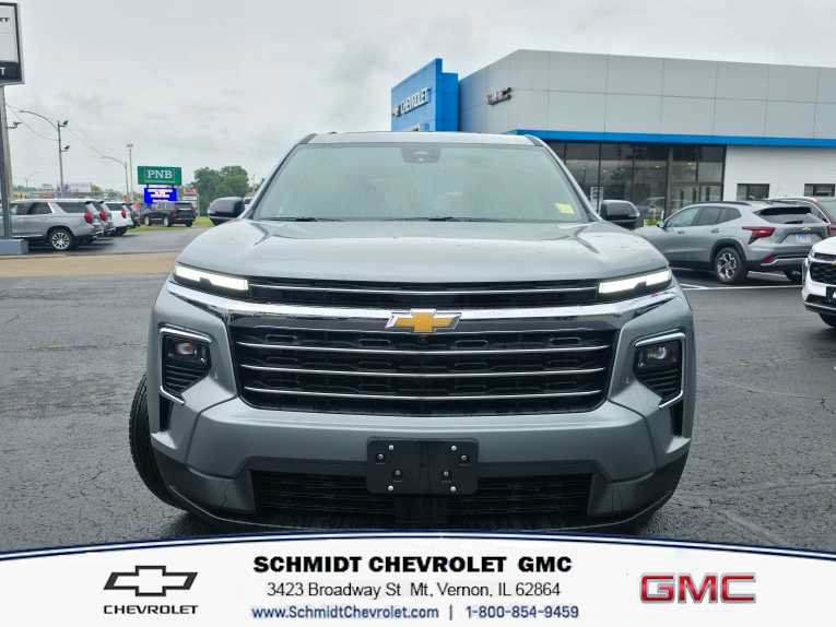 New 2026 Chevrolet Traverse LT w/ Sun and Wheel Package FWD video 2