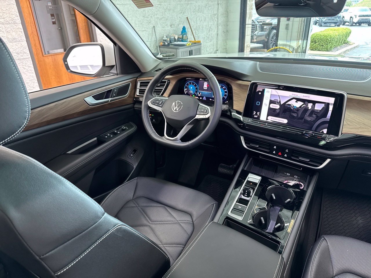 Used 2026 Volkswagen Atlas SE FWD image 53