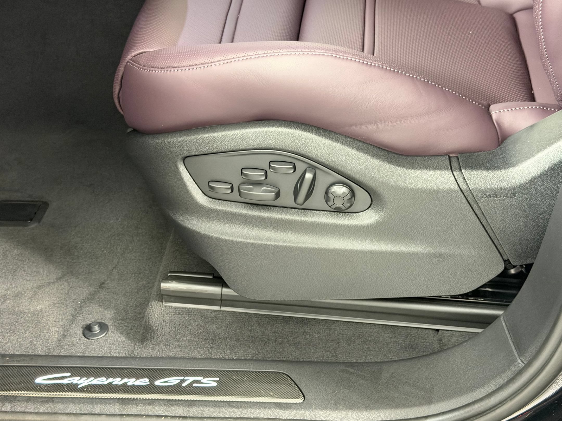 New 2026 Porsche Cayenne GTS AWD/4WD image 14