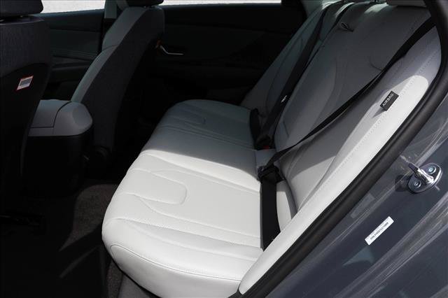New 2026 Hyundai Elantra Limited FWD image 24