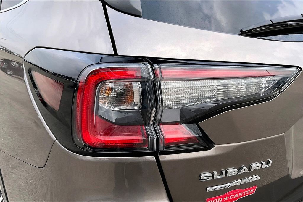 Used 2022 Subaru Outback Premium image 20