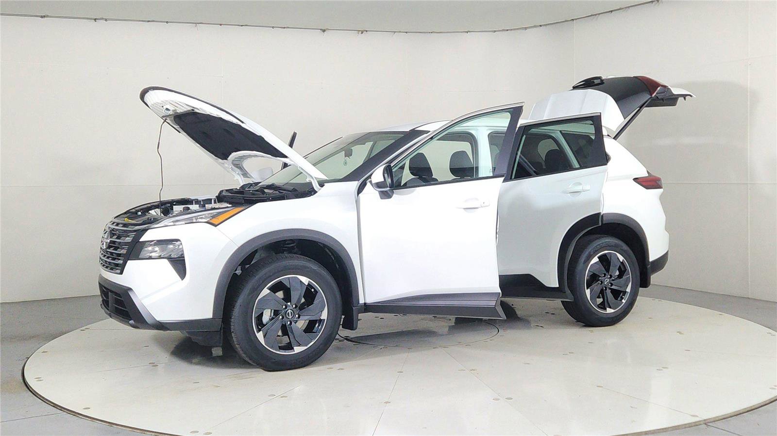 New 2026 Nissan Rogue SV image 10