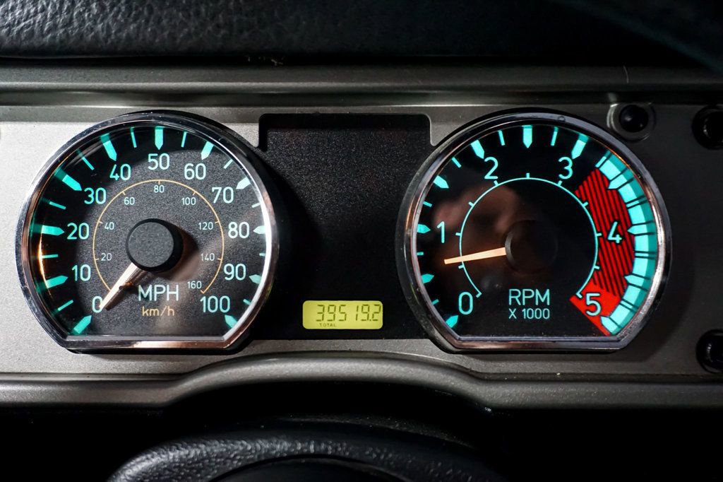 Used 2006 HUMMER H1 4-Door Wagon AWD/4WD image 23