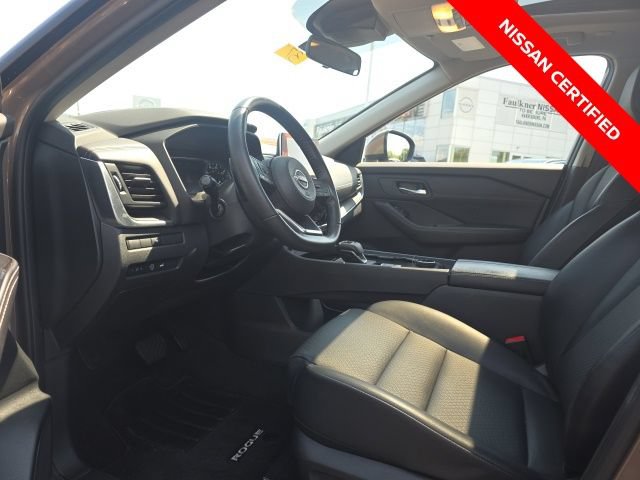 Certified 2024 Nissan Rogue SV w/ SV Premium Package AWD/4WD image 18