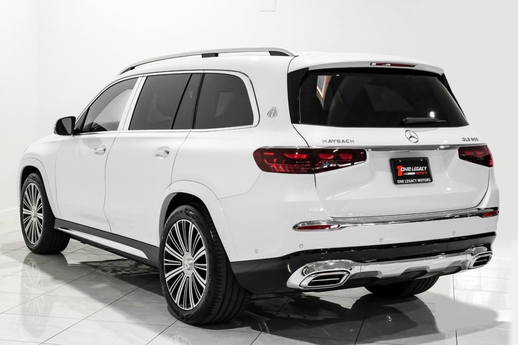 Used 2026 Mercedes-Benz Maybach GLS 600 4MATIC image 11