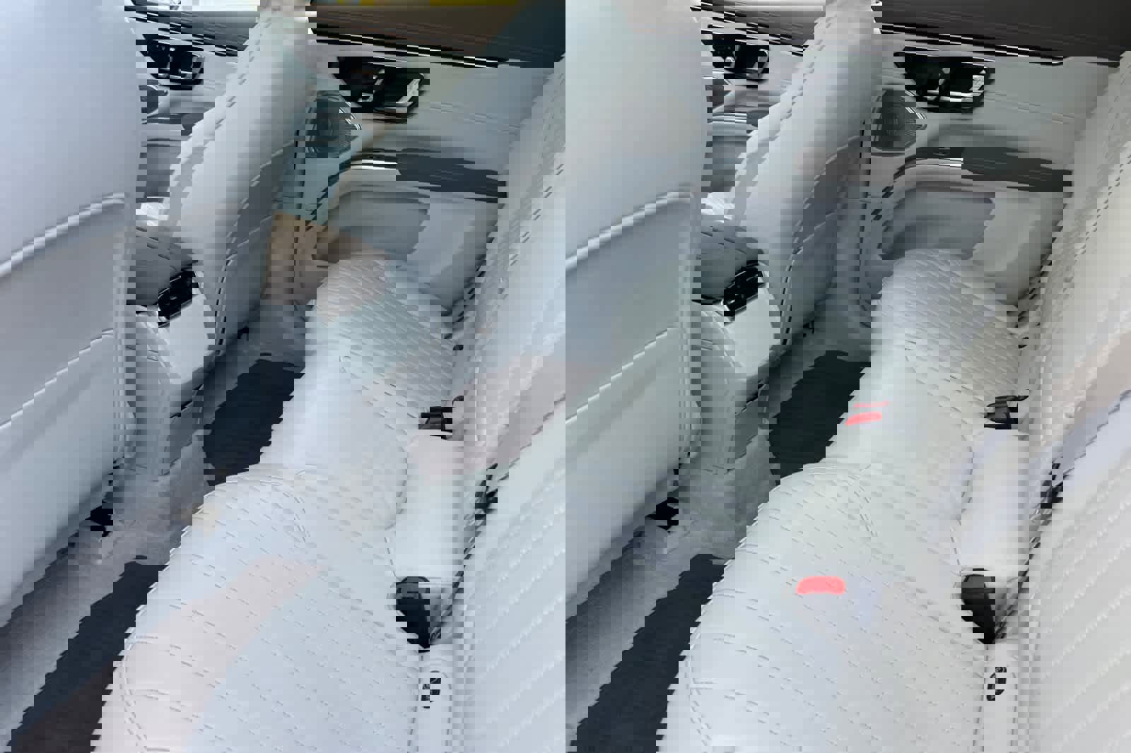 Used 2023 Mercedes-Benz EQS 580 4MATIC SUV image 11