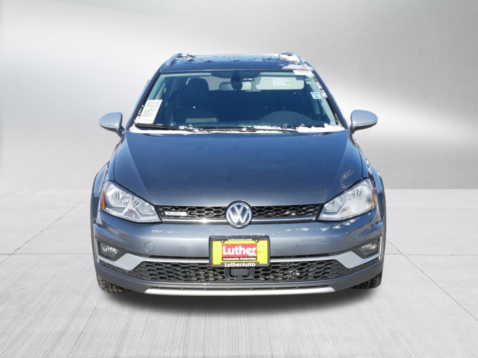 Used 2017 Volkswagen Golf Alltrack SE video 2