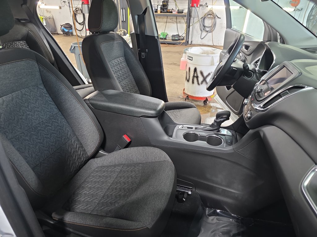 Used 2024 Chevrolet Equinox LT AWD/4WD image 10