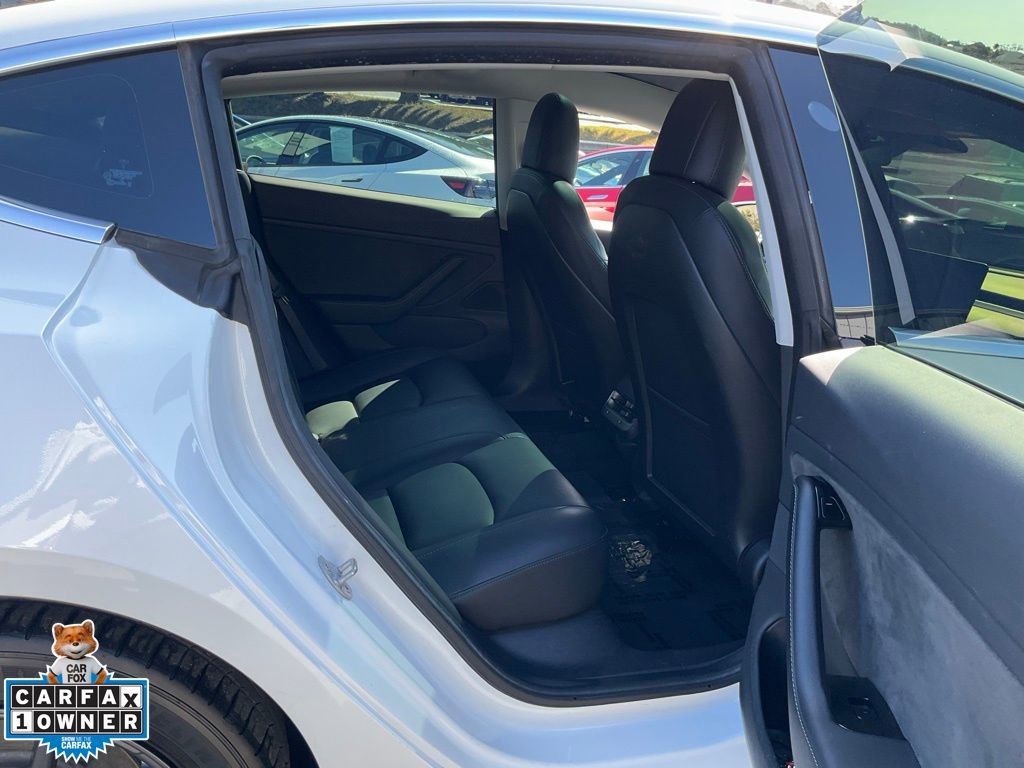Used 2018 Tesla Model 3 Long Range image 48
