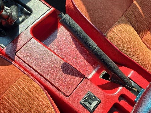 Used 1988 Ford Mustang LX image 27