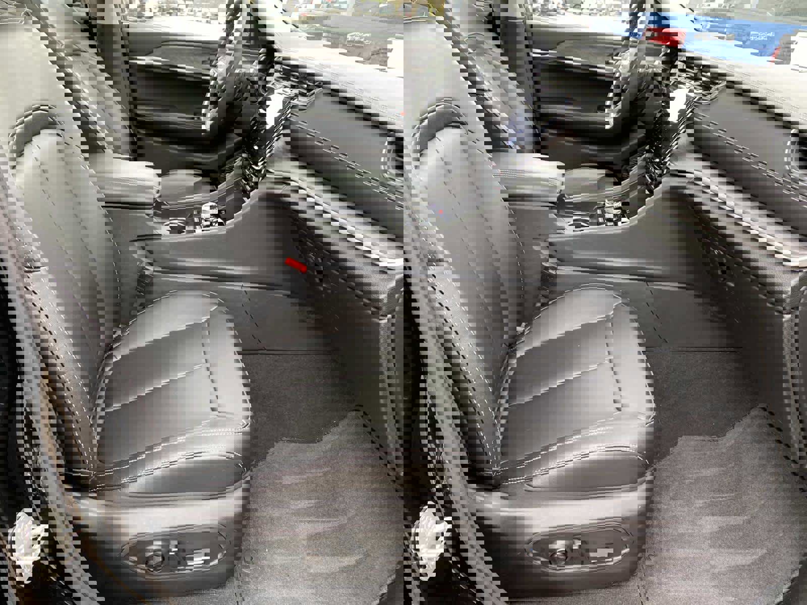 Used 2023 Jeep Grand Cherokee Limited image 24