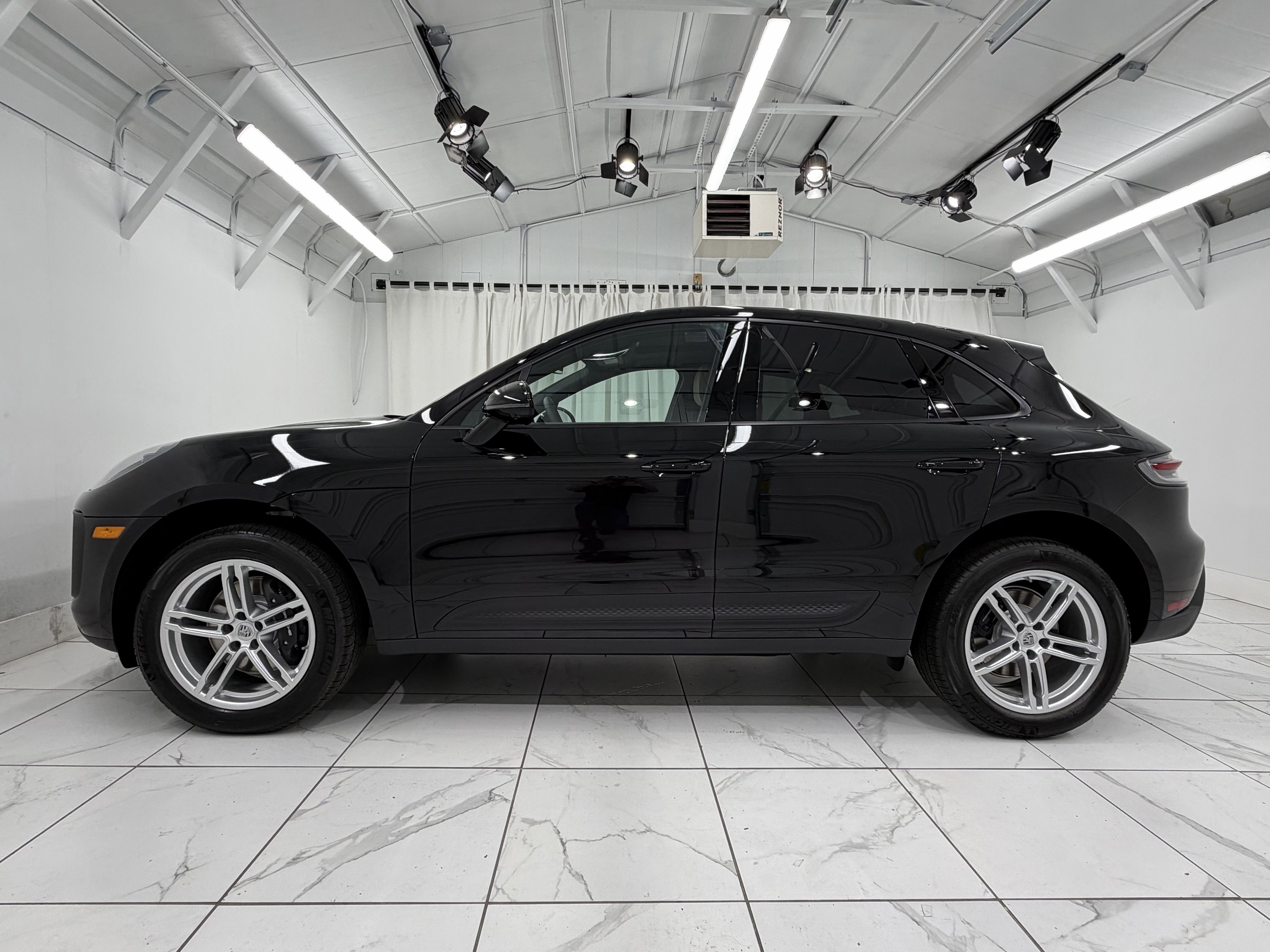 New 2026 Porsche Macan image 15
