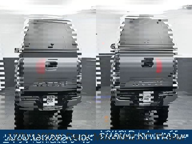 Used 2021 Toyota Tacoma TRD Off-Road w/ Technology Package image 10