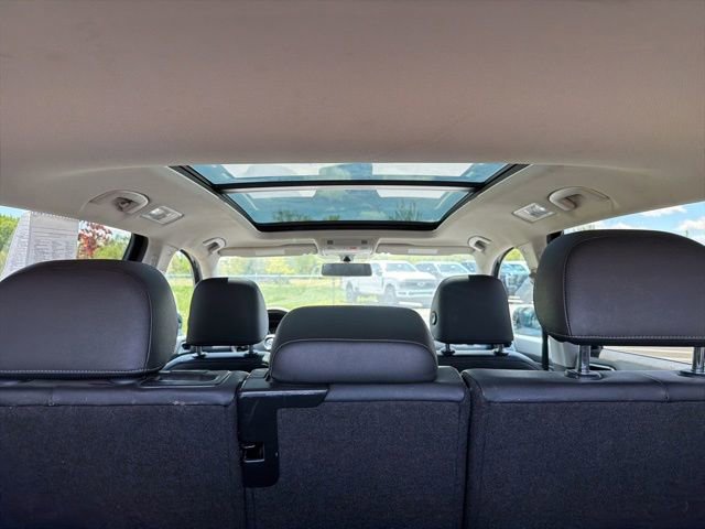 Used 2018 Volkswagen Tiguan SE w/ Panoramic Sunroof Package AWD/4WD image 17