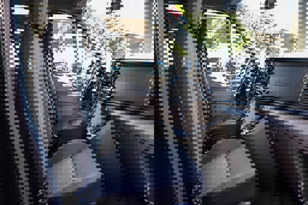 Used 2024 Ford Transit 350 XLT image 16