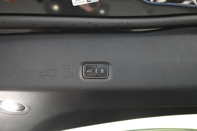 Used 2025 Ford Expedition Max Active AWD/4WD image 9