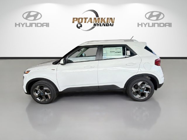 New 2026 Hyundai Venue SEL FWD image 8