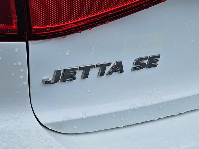 Used 2015 Volkswagen Jetta SE FWD image 16