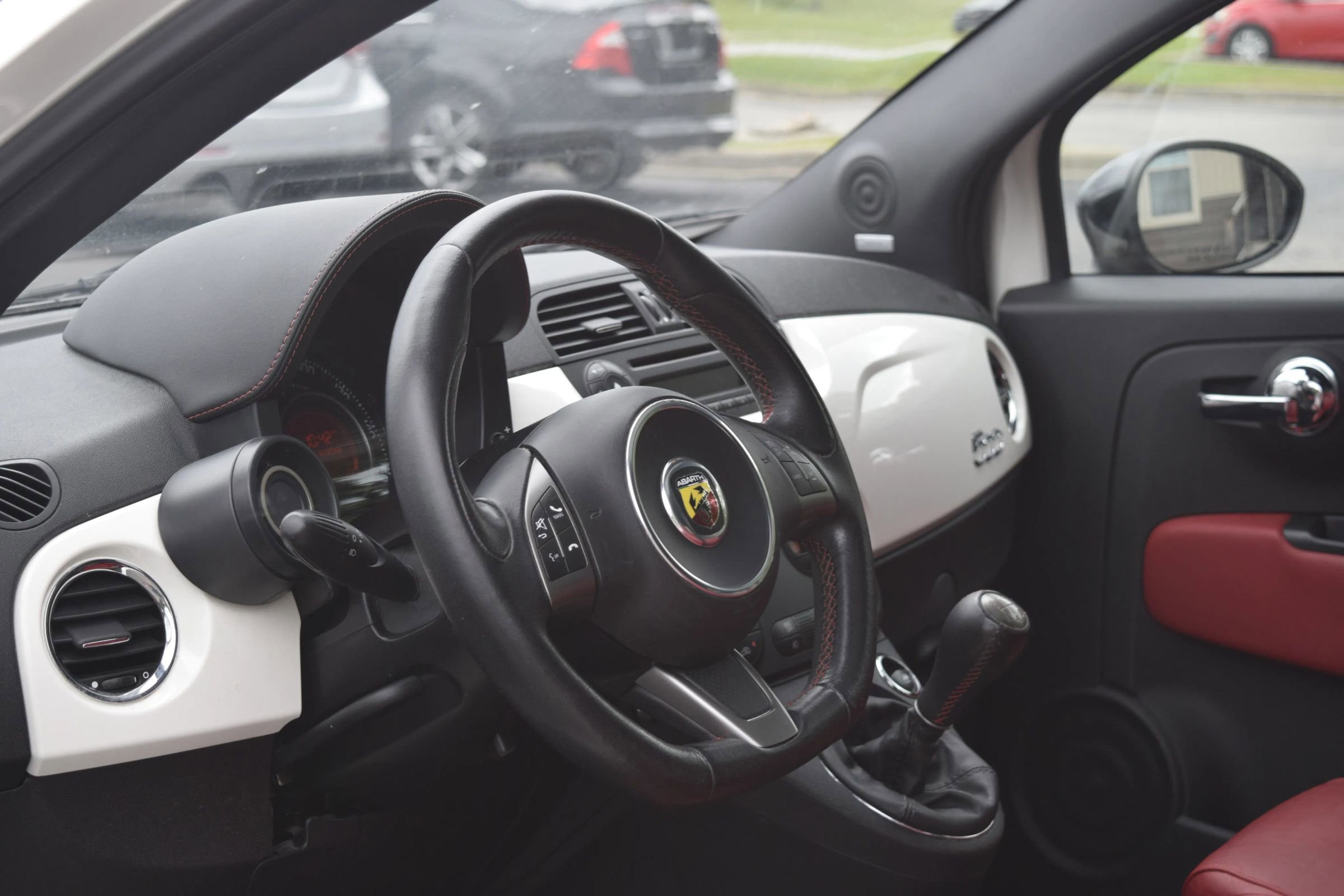 Used 2012 FIAT 500 Abarth w/ Safety & Convenience Pkg FWD image 7