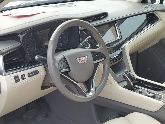 Used 2021 Cadillac XT6 Premium Luxury AWD/4WD image 11