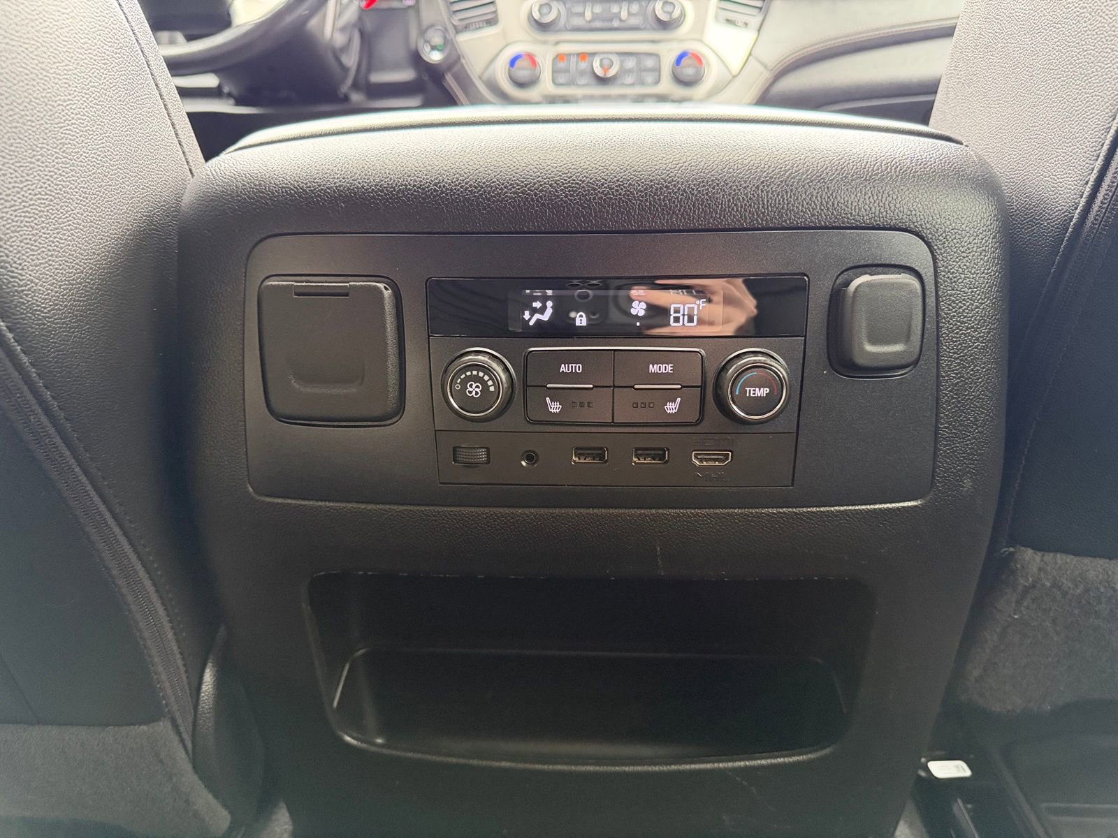 Used 2020 GMC Yukon XL SLT w/ Open Road Package image 29