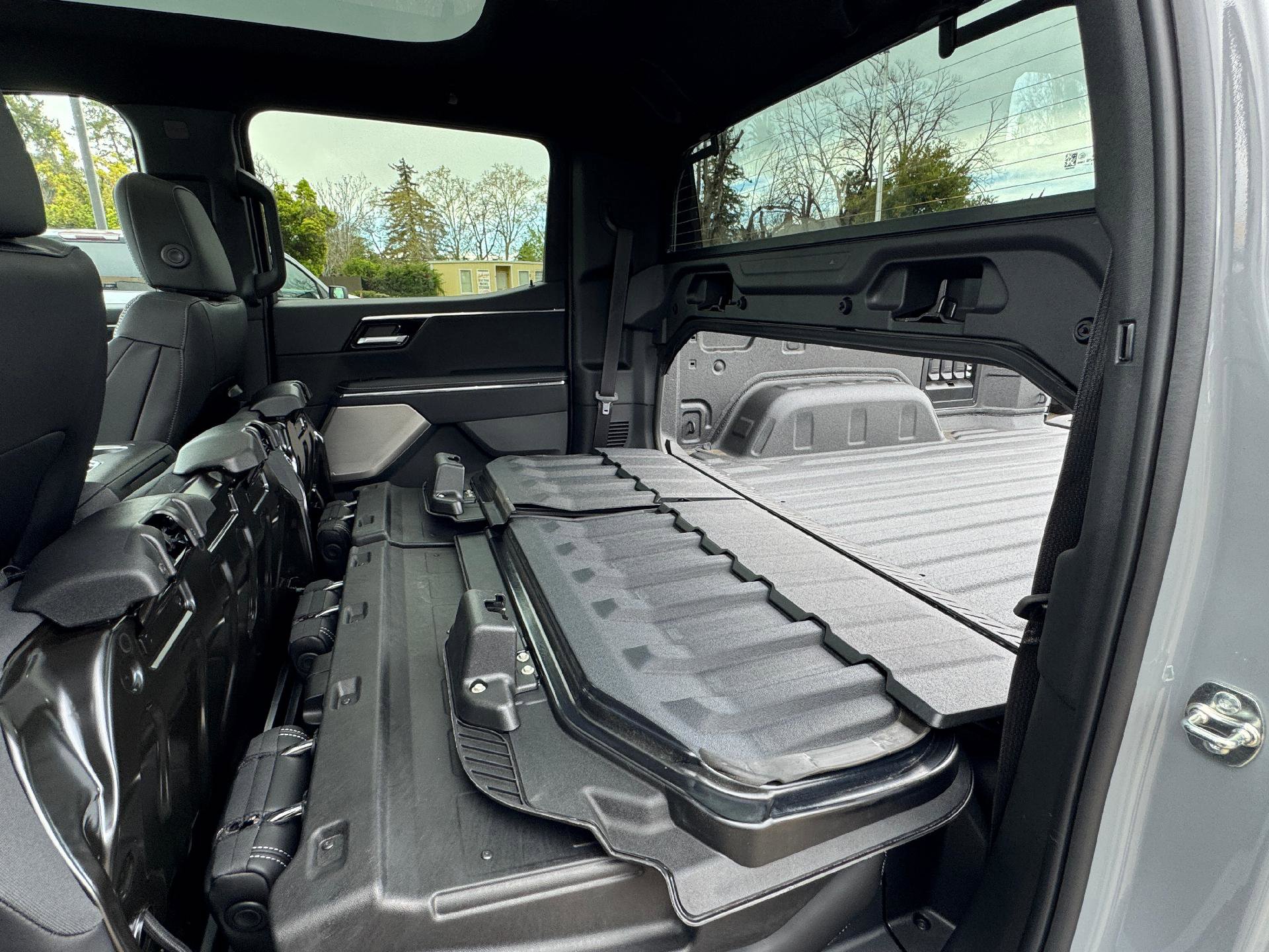 New 2025 GMC Sierra EV Denali image 17