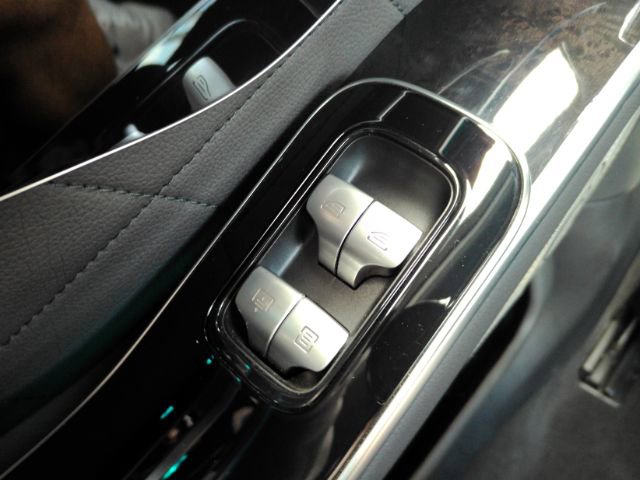 Used 2021 Mercedes-Benz S 580 4MATIC Sedan image 35