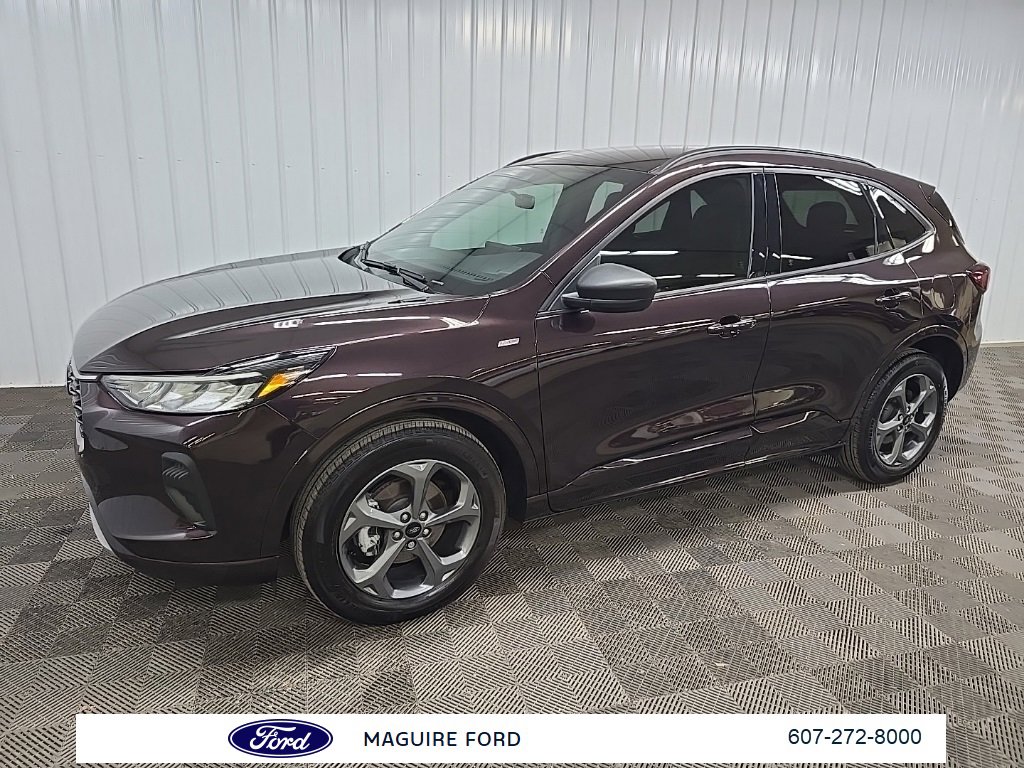 Used 2023 Ford Escape ST-Line w/ Tech Pack #1 image 7