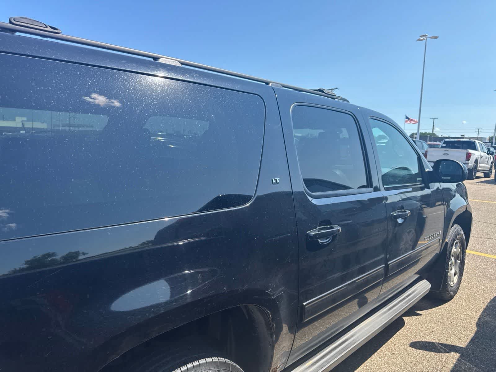 Used 2012 Chevrolet Suburban LT AWD/4WD image 27
