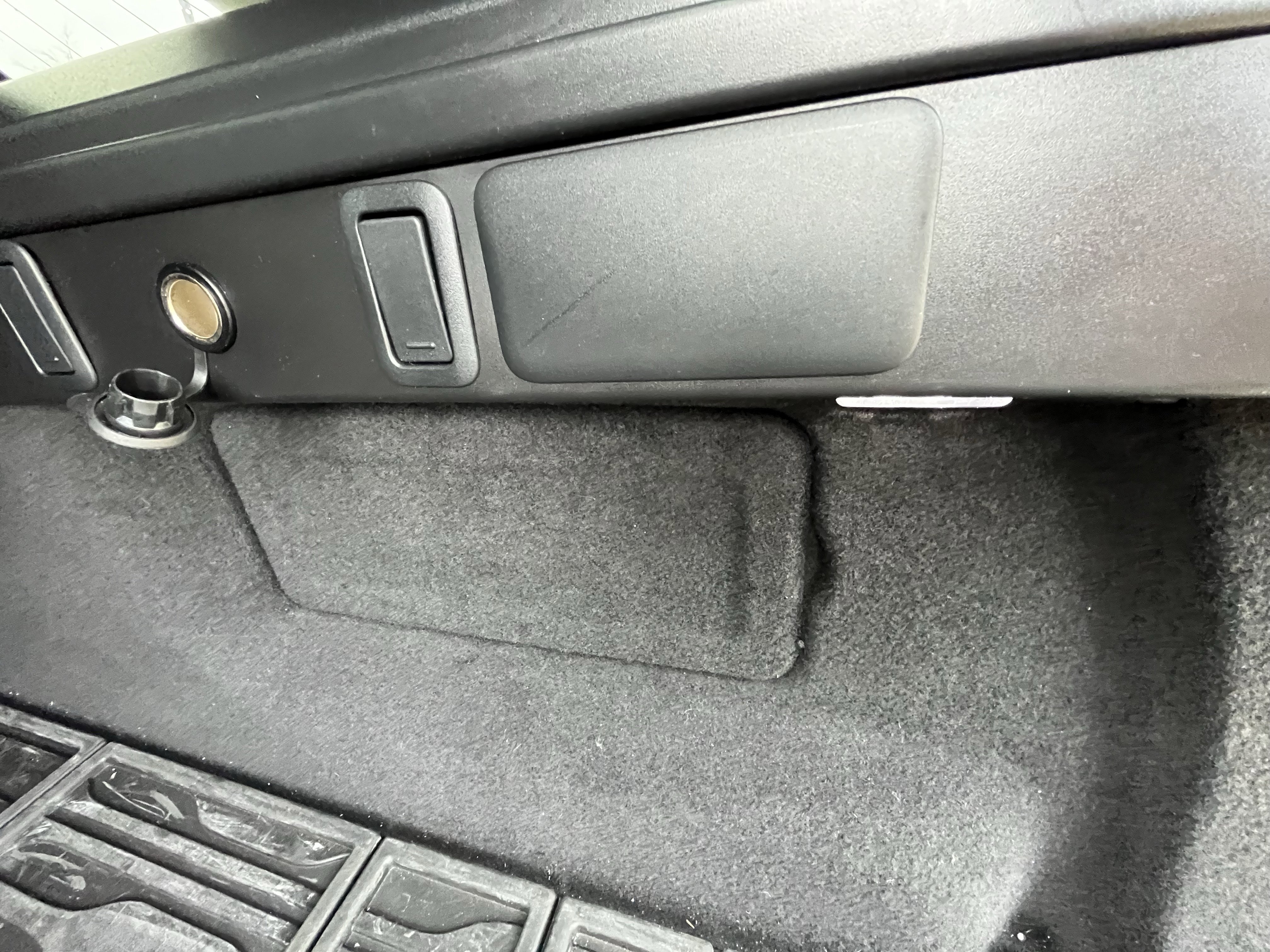 Used 2024 Land Rover Range Rover Velar Dynamic SE image 27