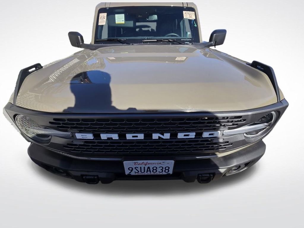 Used 2025 Ford Bronco Badlands image 4