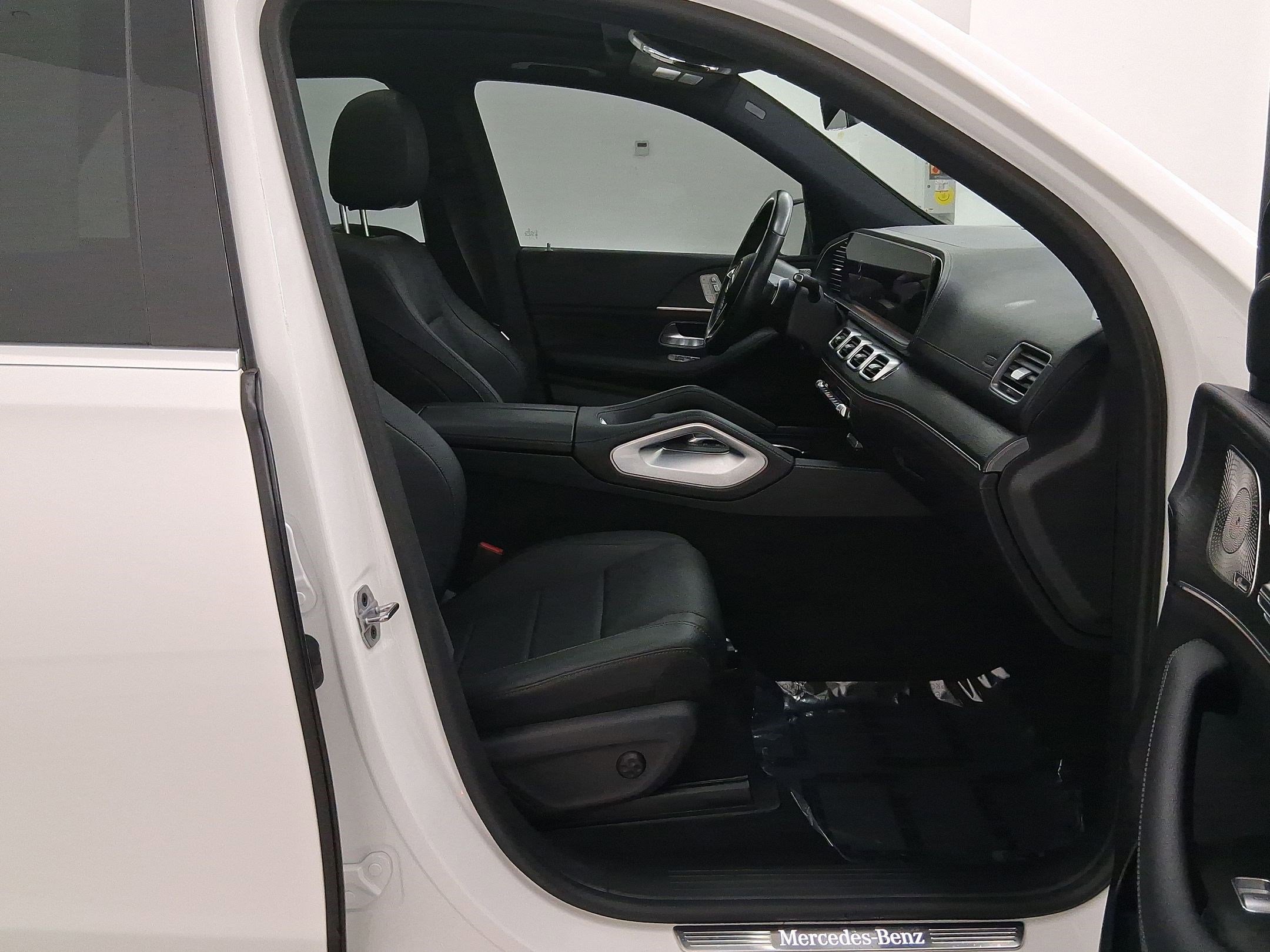 Used 2024 Mercedes-Benz GLE 350 4MATIC image 37