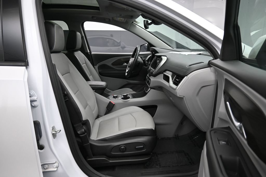 Used 2024 GMC Terrain SLT w/ Infotainment Package II AWD/4WD image 28
