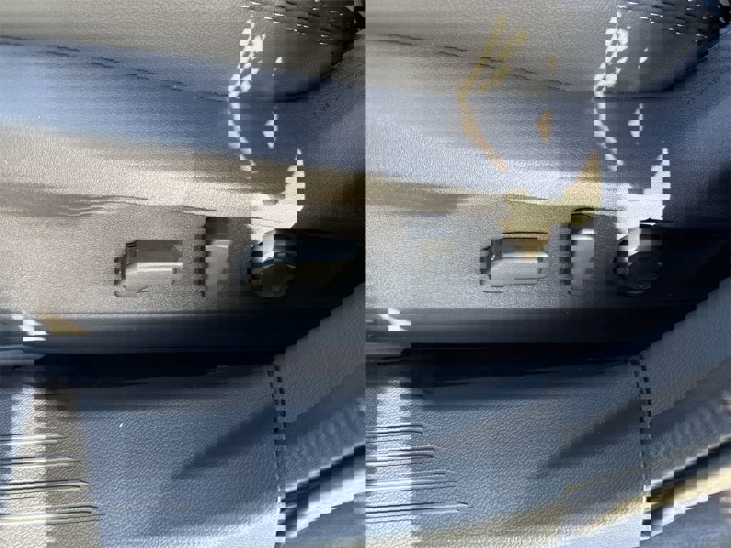 New 2025 Subaru Outback Limited image 10