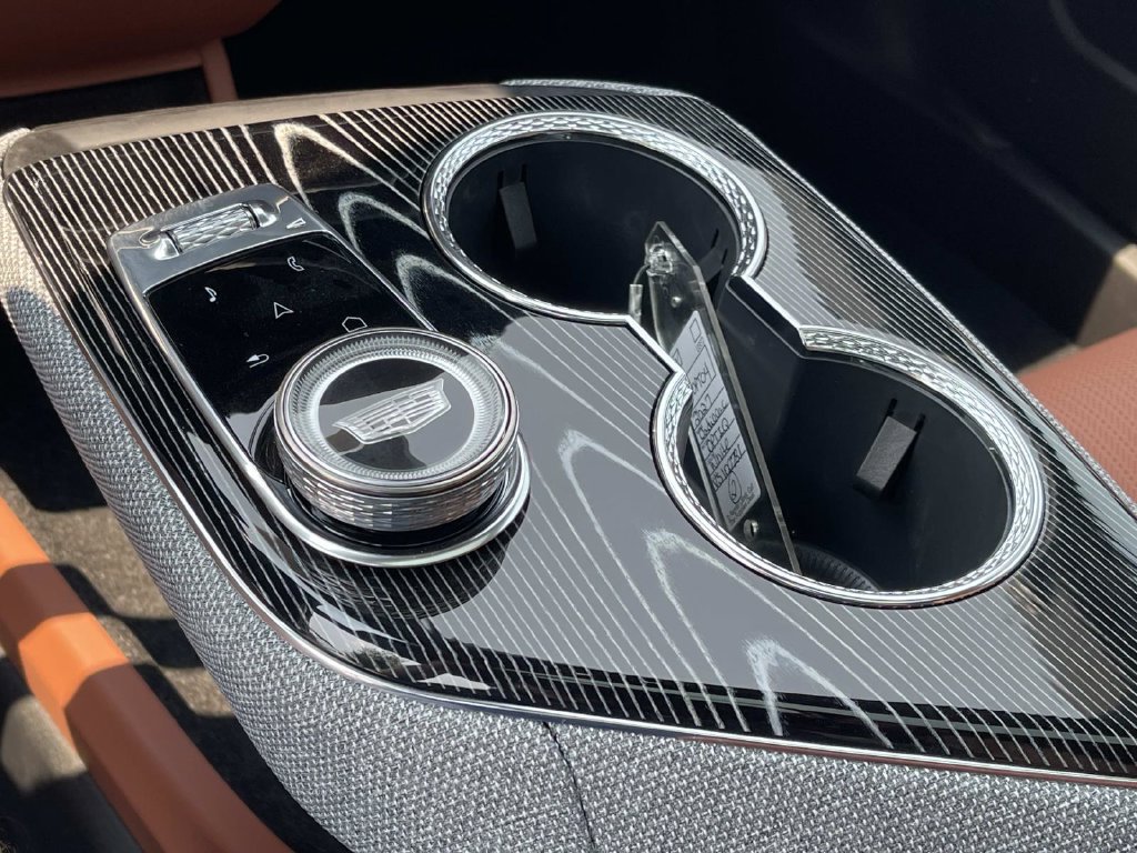 New 2027 Cadillac Optiq Premium Sport AWD/4WD image 30