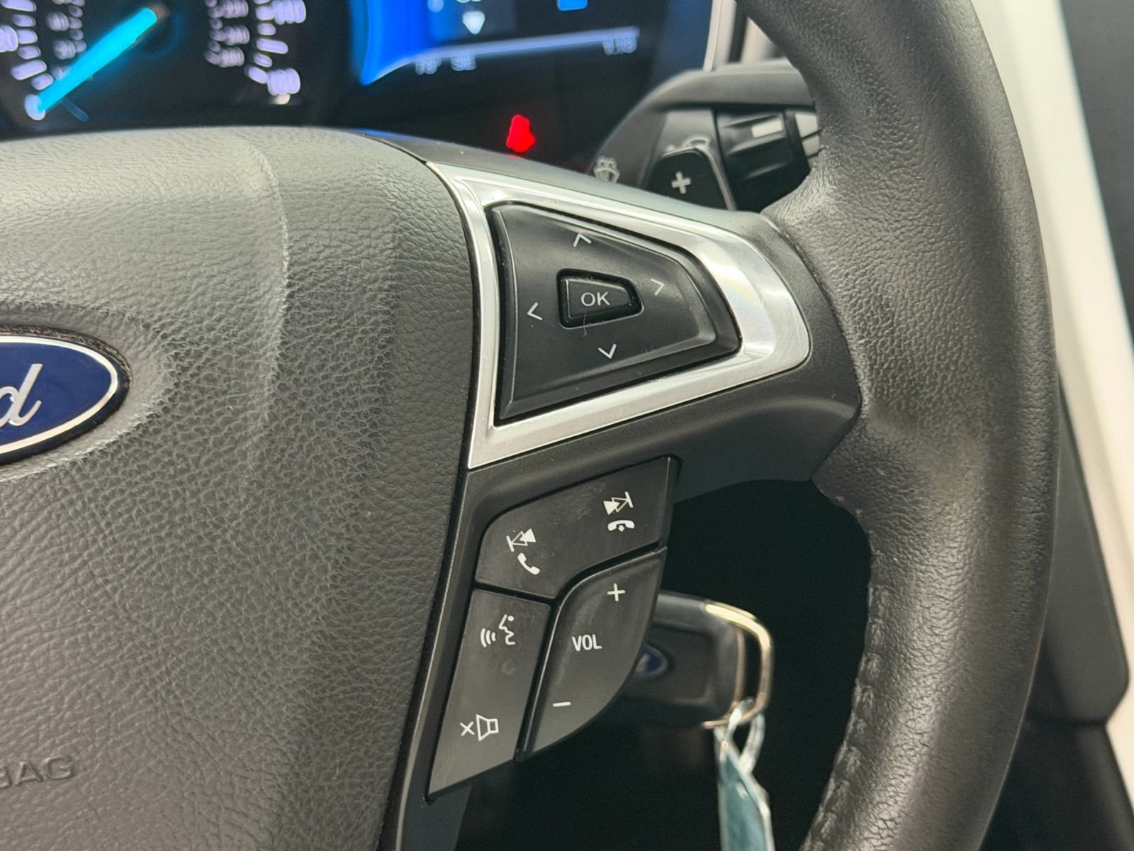 Used 2014 Ford Fusion SE FWD image 27