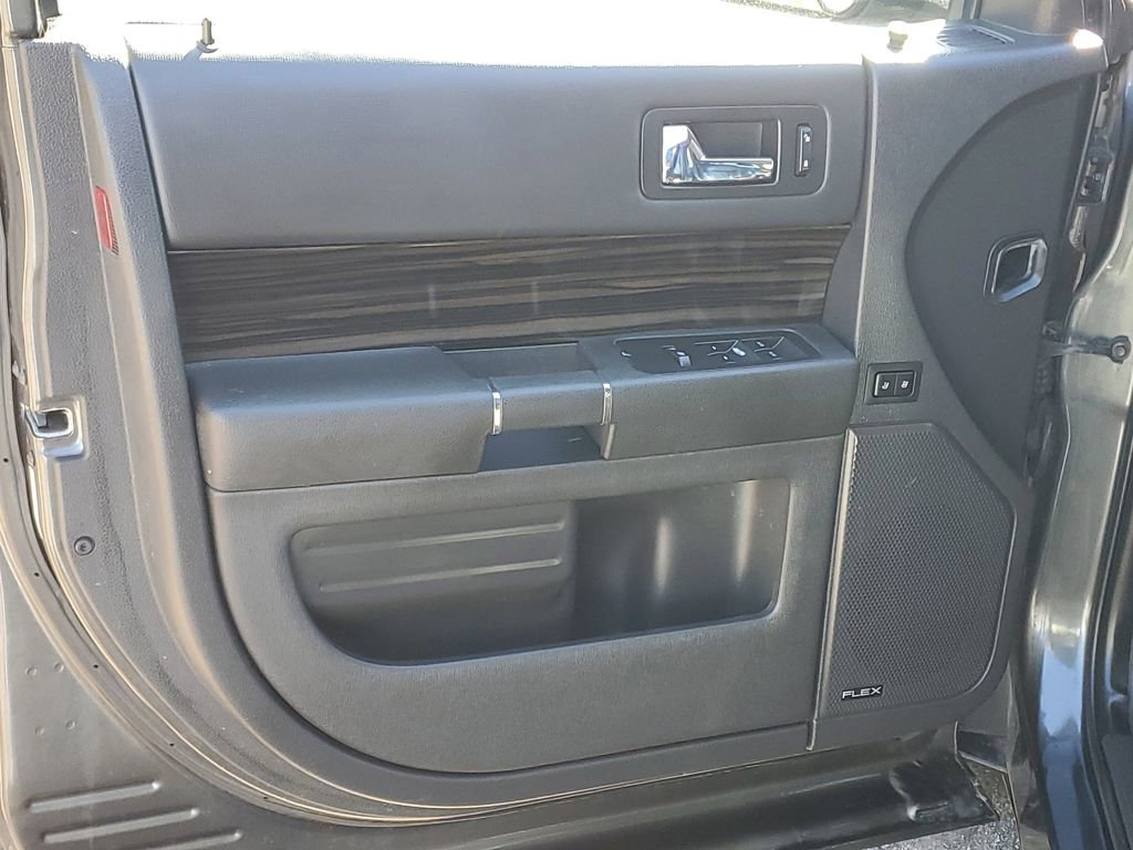 Used 2016 Ford Flex SEL w/ Equipment Group 202A AWD/4WD image 8